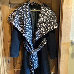 Venus coat.  Poly/wool blend. Warm & fashionable!